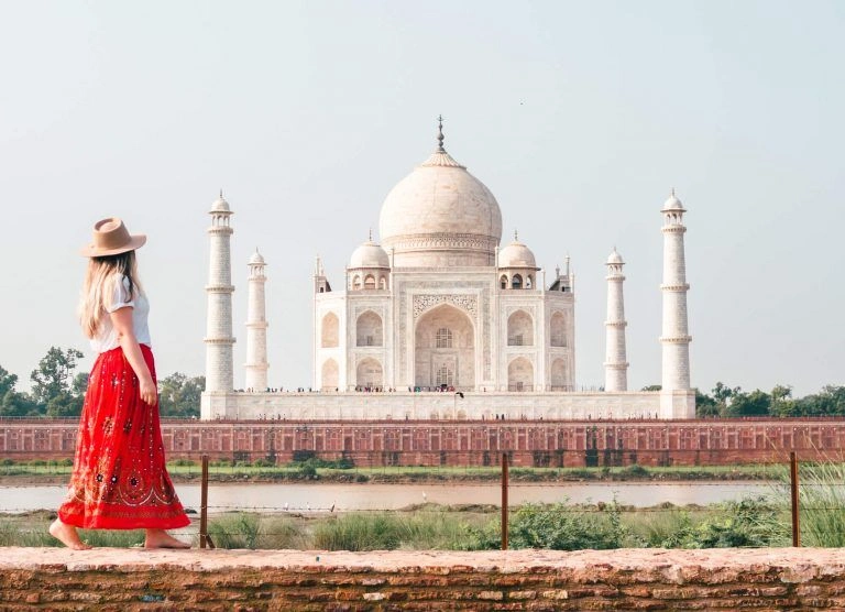 Same Day Agra Tour vs Overnight Agra Tour: Which One Should You Choose in 2026?