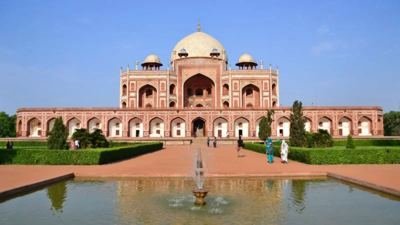 Taj Mahal Sunrise And Old Delhi Tour