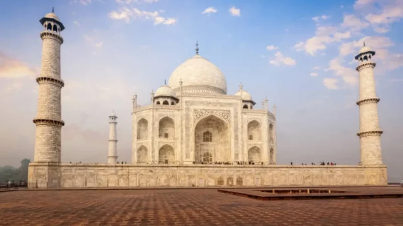 Taj Mahal Sunrise And Old Delhi Tour