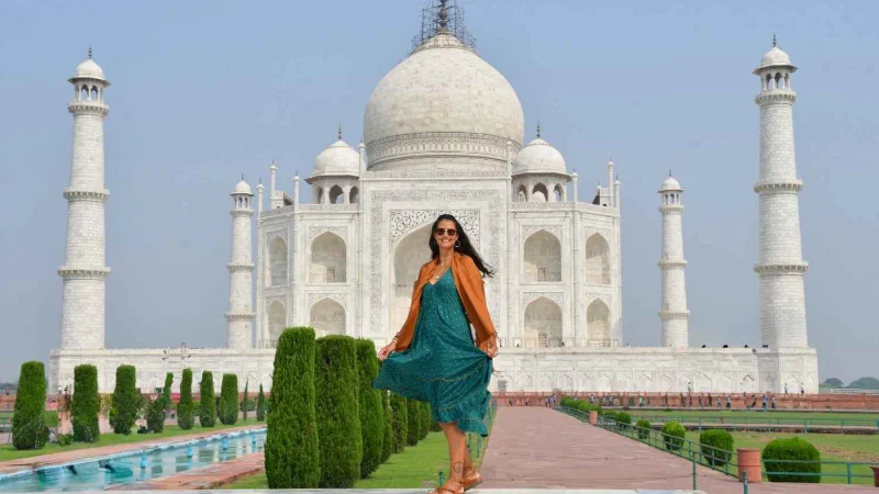 Taj Mahal Sunrise And Old Delhi Tour
